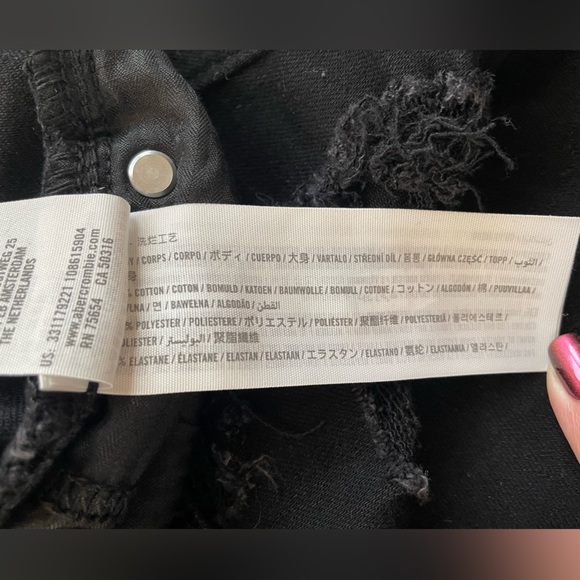 NWT Hollister No Fade Black Distressed Destroyed Athletic Skinny Jeans, 31 X 32 - Picture 12 of 12